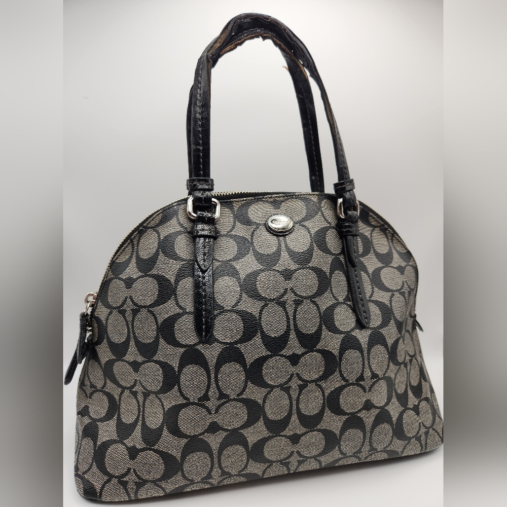 🛑SOLD🛑 Coach Peyton Signature Cora Domed Satchel 2014 Rehab Handles